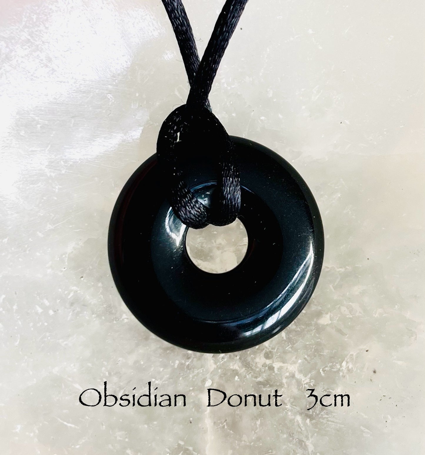 Schwarzer Obsidian Donut 3cm
