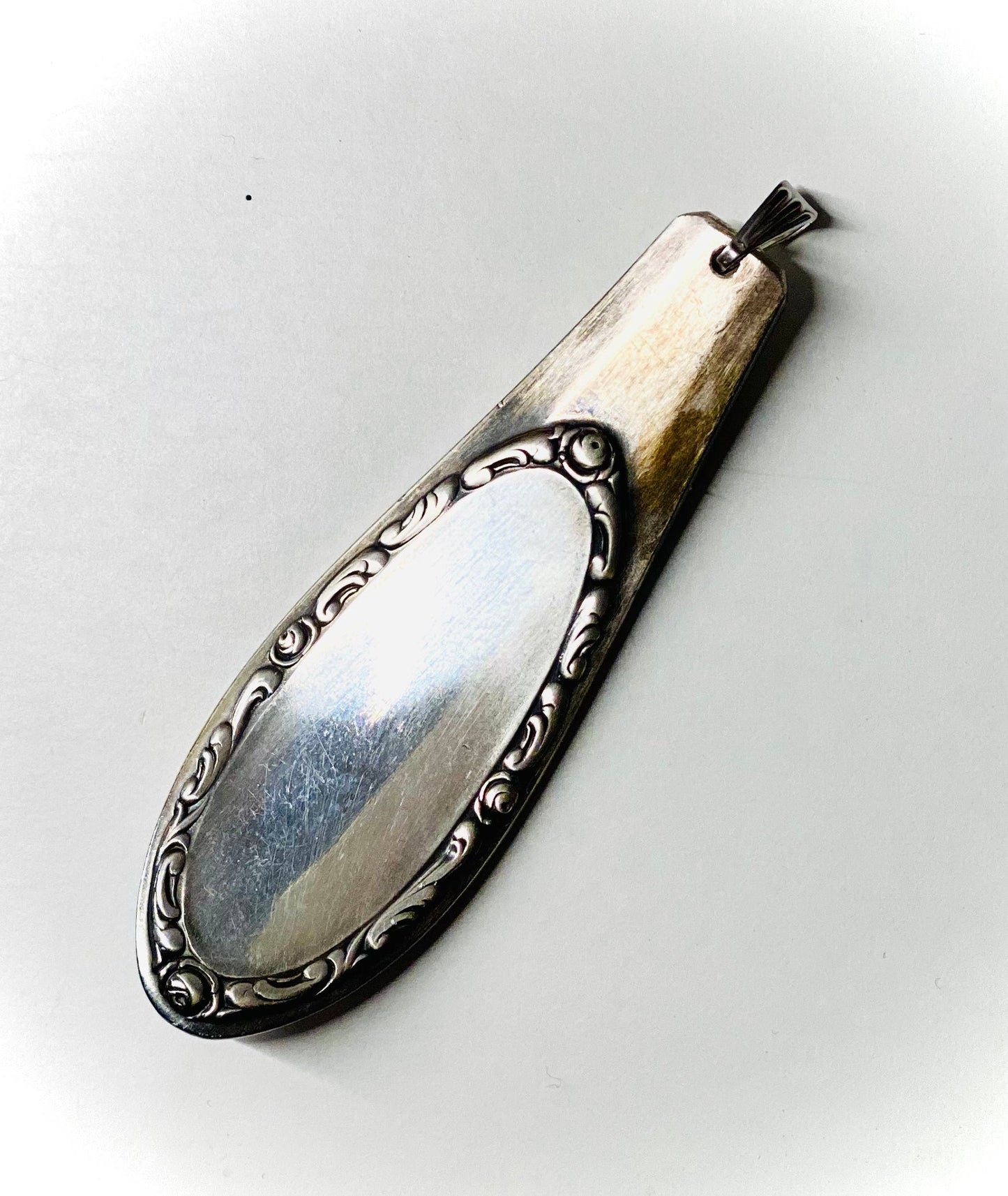 Amulett Anhänger *Spiegelamulett* Edelstahl versilbert Besteckschmuck