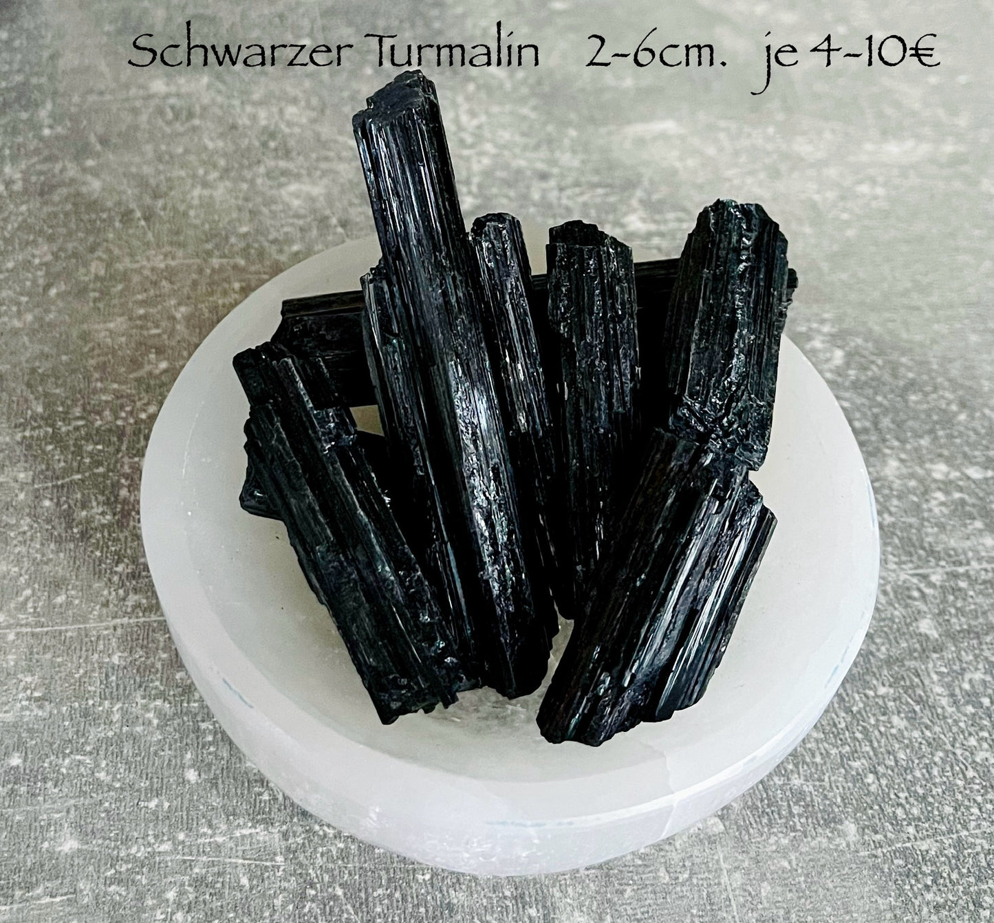 Turmalin Rohsteine 2-6cm