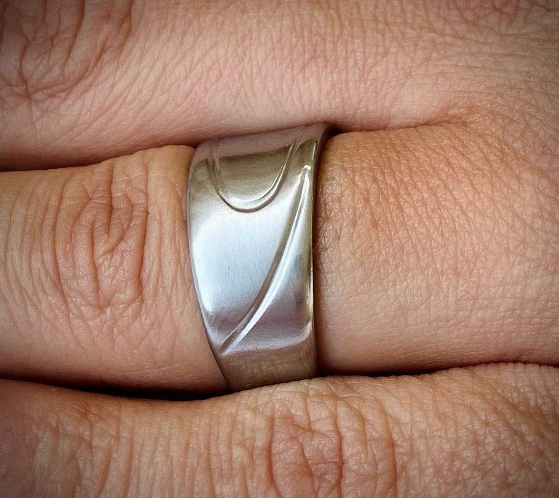 Ring „Flow“ Edelstahl Besteckschmuck
