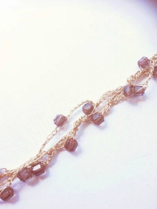 Glasperlen Armband Rosig braun