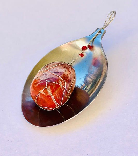 Kettenanhänger „Mut“ Anhänger  roter Jaspis Edelstahl Besteckschmuck